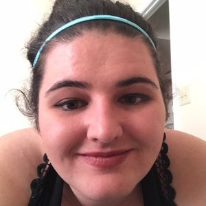 Meet your Posher, Casey